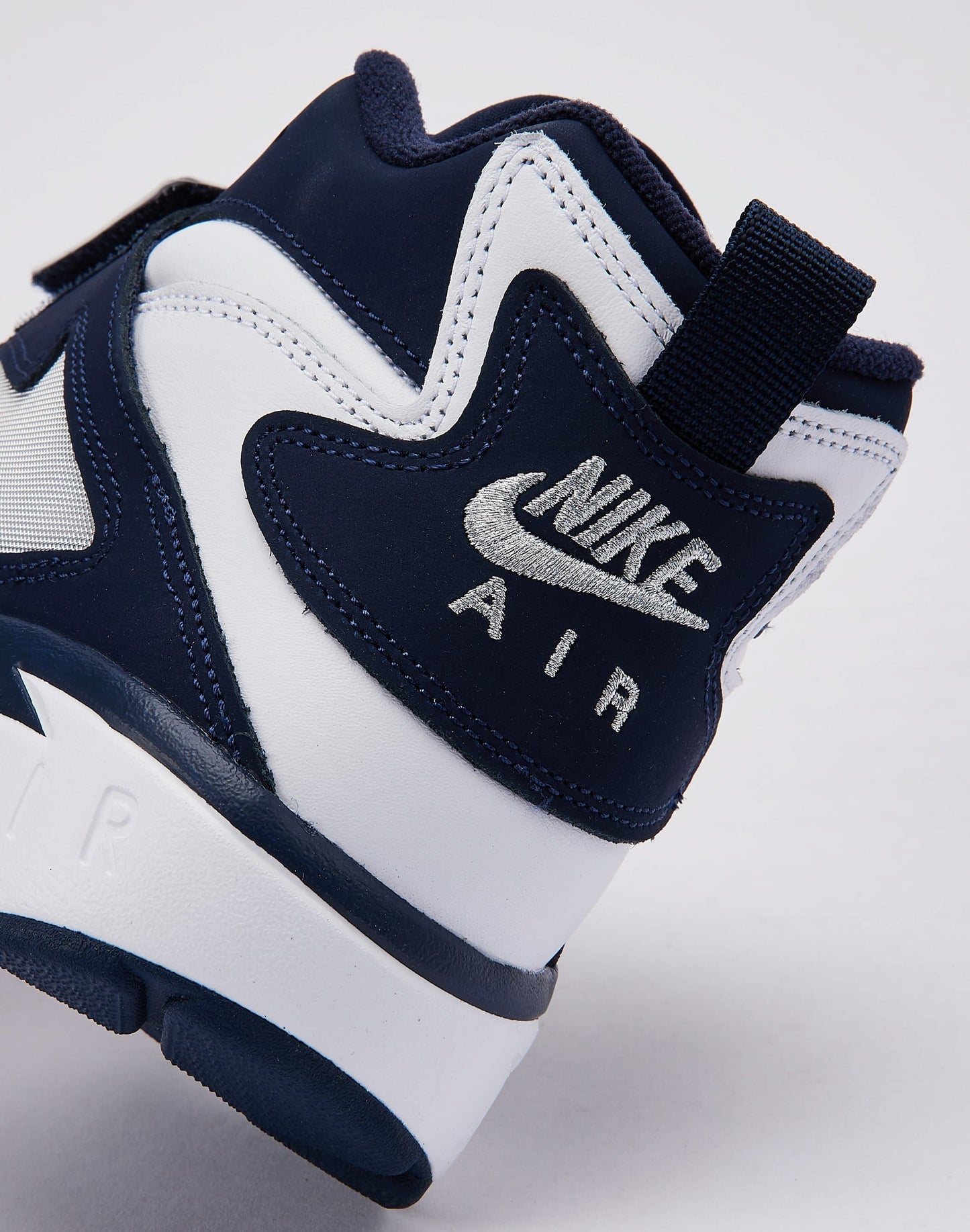 Nike Air Diamond Turf 'Cowboys'