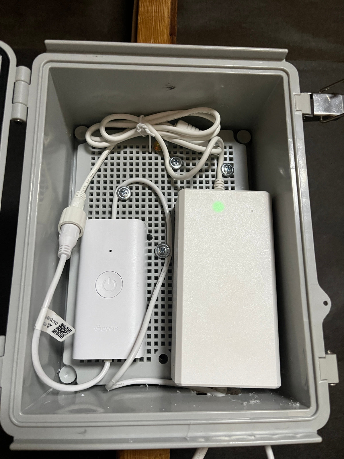 Weatherproofed Junction Box for Permanent Outdoor Lights