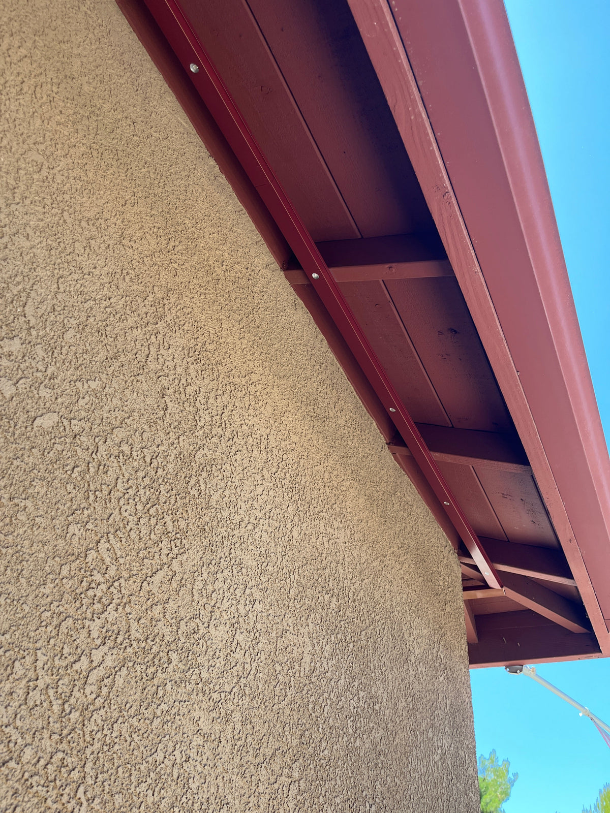 SnapTrack® For Enbrighten Permanent Outdoor Lights- Metal Channel System