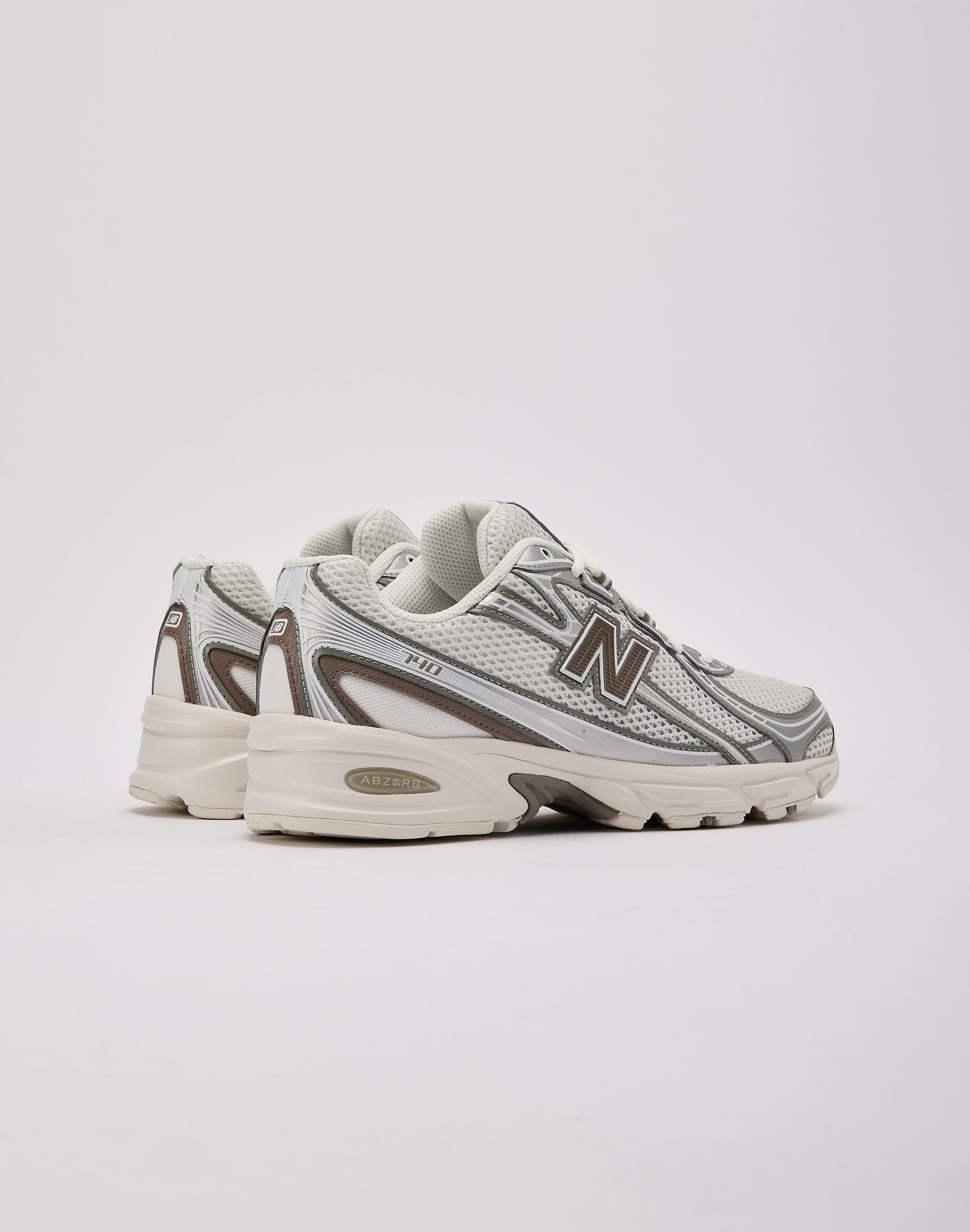 New Balance 740