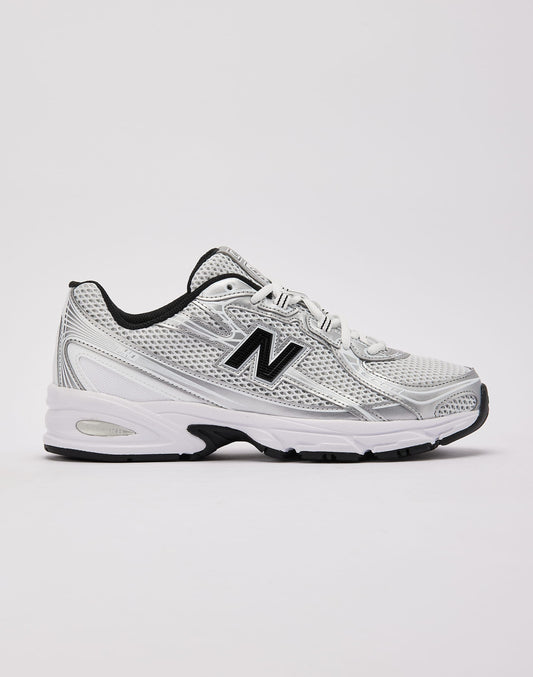 New Balance 740
