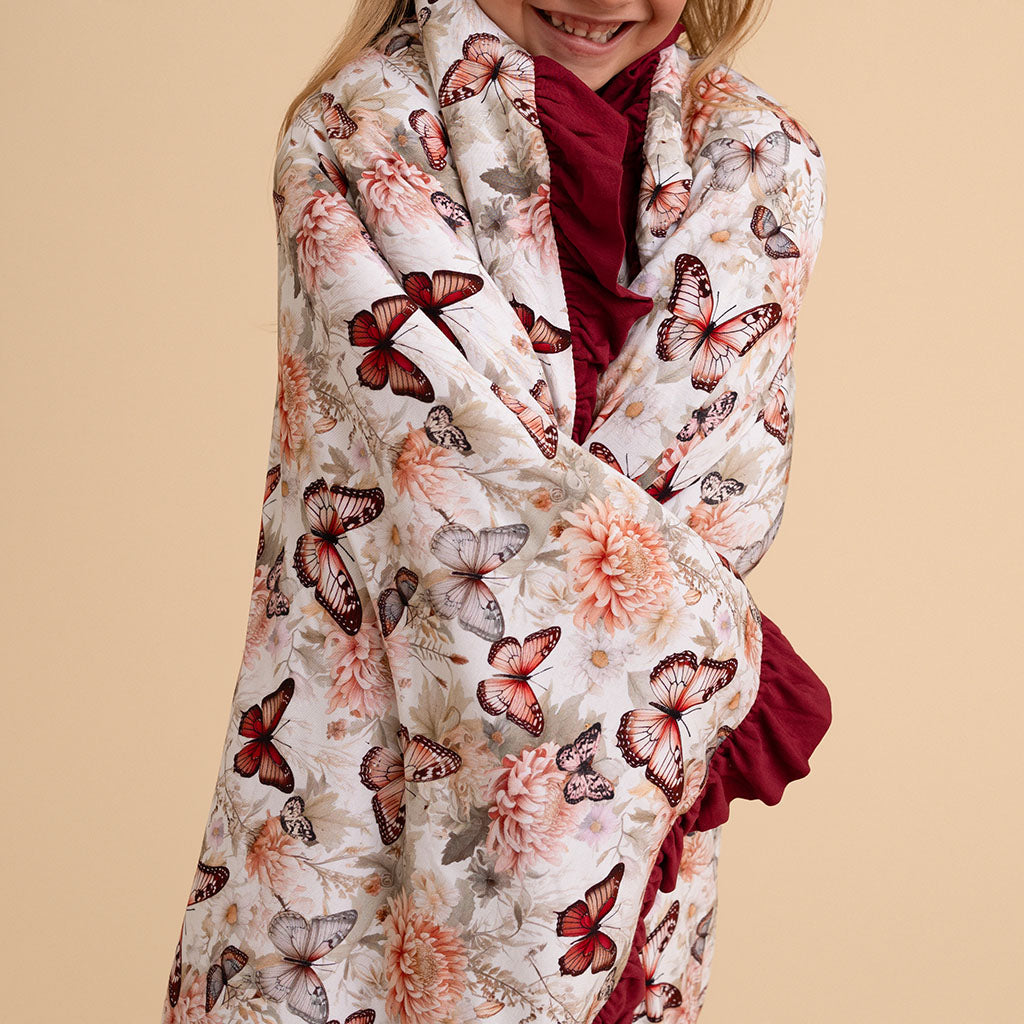 Leanne Ruffled Luxe Plush Patoo® Blanket