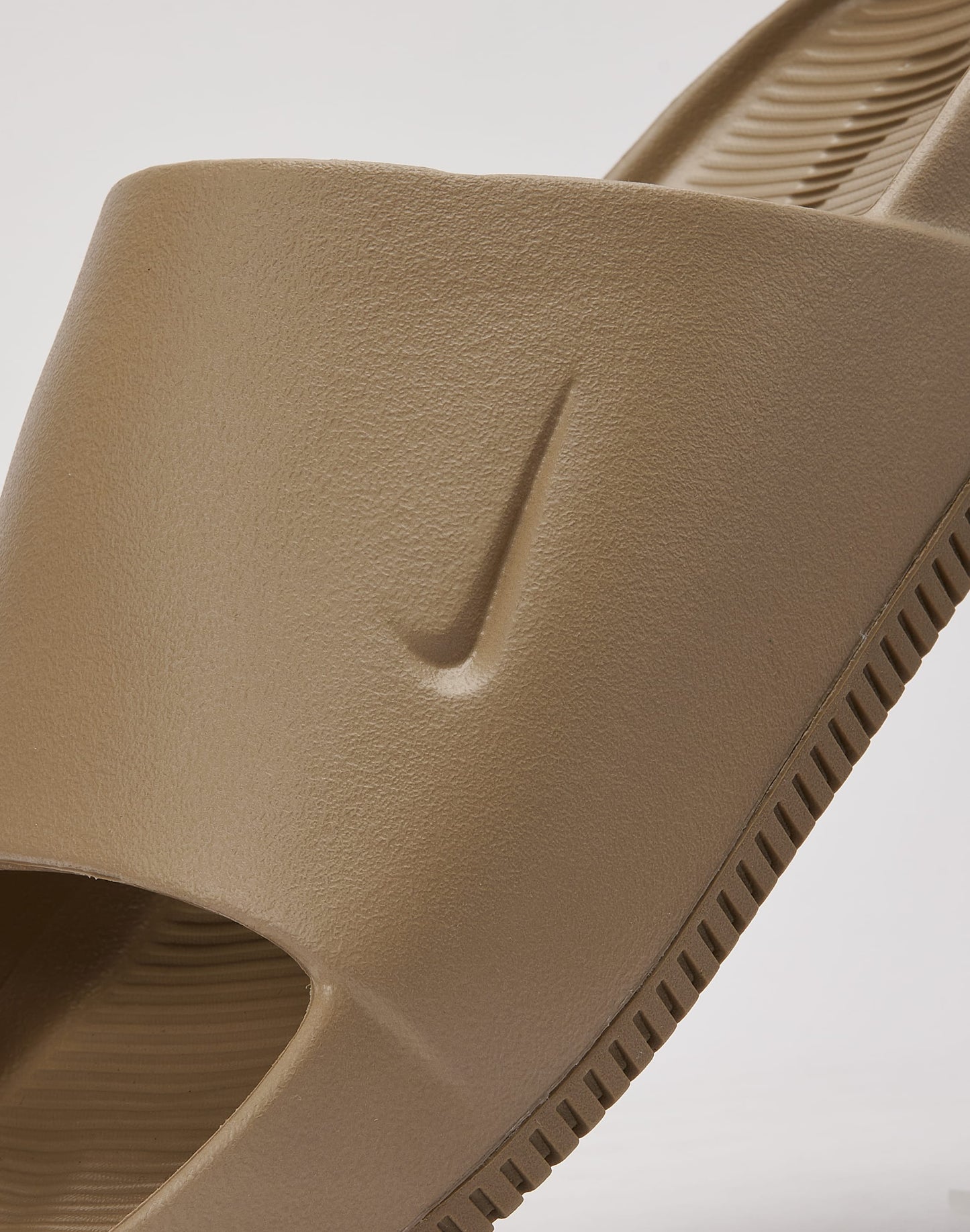 Nike Calm Slides