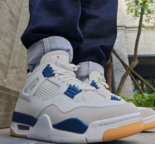 Nike Air Jordan 4 Retro SB Navy